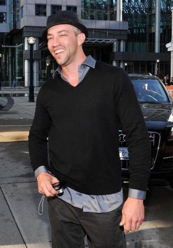 Фото - Аарон Джексон: 349x500 / 30 Кб