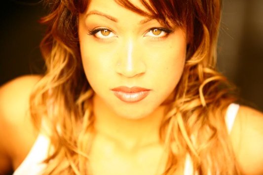 Фото - Кэй Смит: 533x355 / 29 Кб