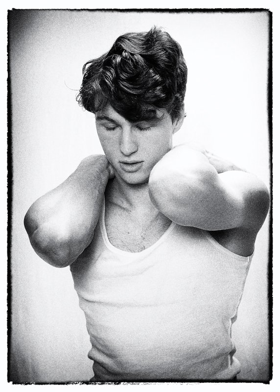 Фото - Конрад Вробель: 572x800 / 95 Кб