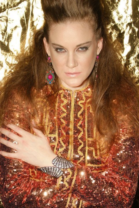 Фото - Ханна Мэдиган: 482x720 / 139 Кб