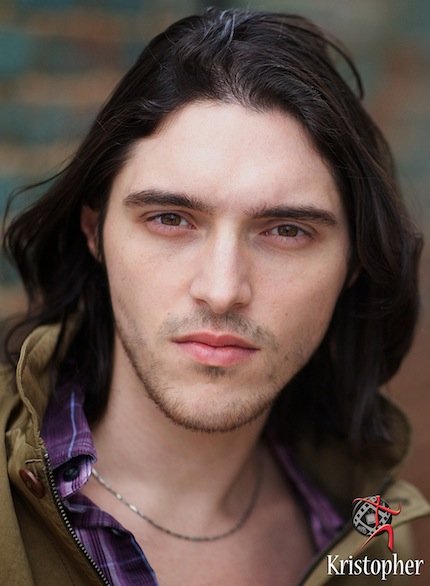 Фото - Кристофер Тиаб: 430x586 / 40 Кб