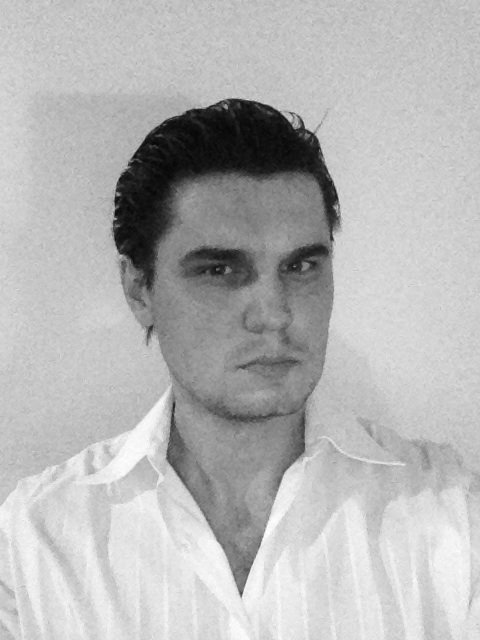 Фото - Саша Милан: 480x640 / 43 Кб