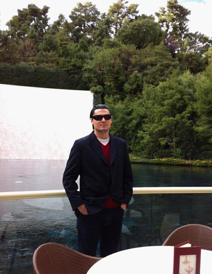 Фото - Саша Милан: 697x902 / 104 Кб