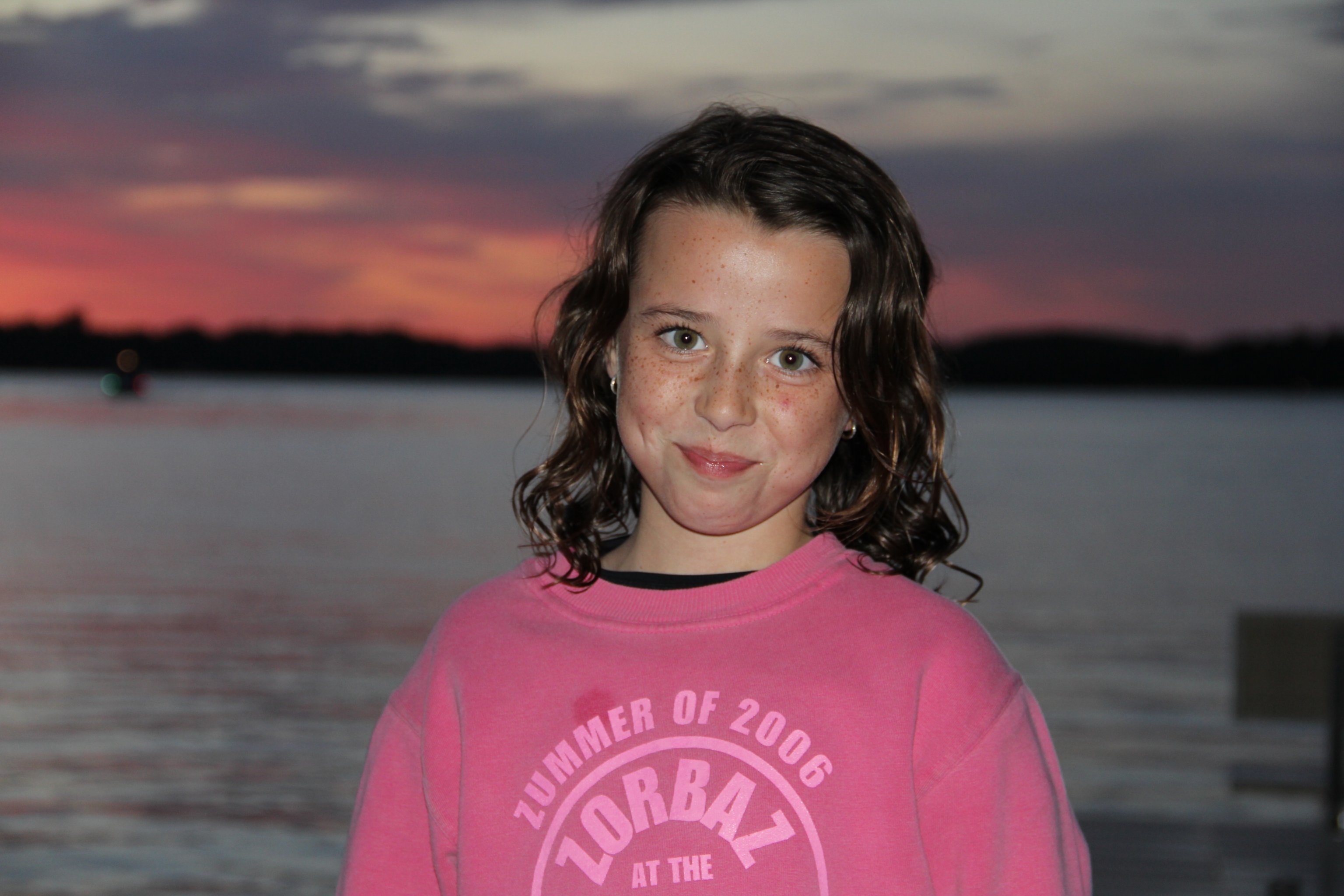 Фото - Эмма Ветцел: 3072x2048 / 463 Кб