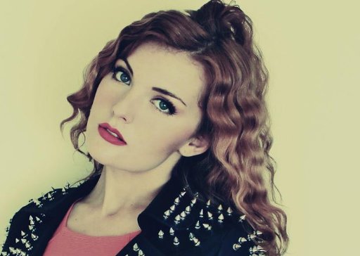 Фото - Элиз Дюфур: 512x364 / 29 Кб