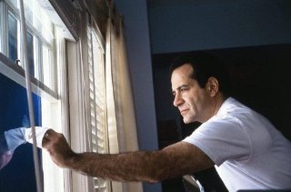 Фото - Тони Шэлуб: 320x211 / 15 Кб