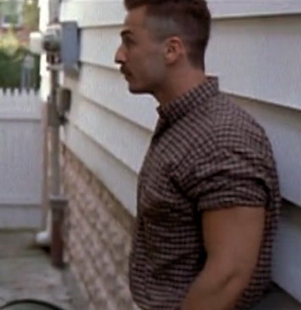 Фото - Майкл Аронов: 438x451 / 27 Кб