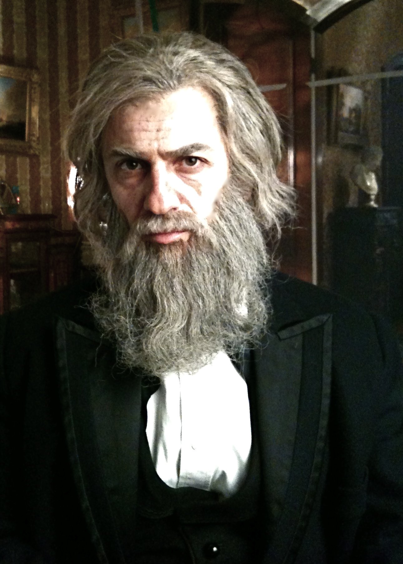 Фото - Майкл Аронов: 1292x1806 / 315 Кб