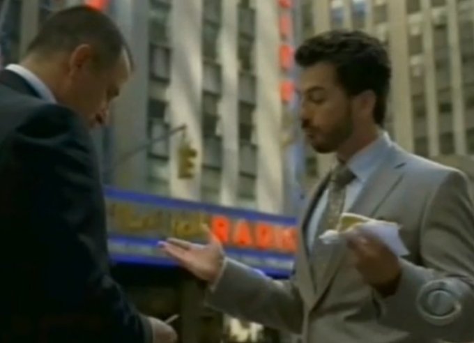 Фото - Майкл Аронов: 680x492 / 33 Кб