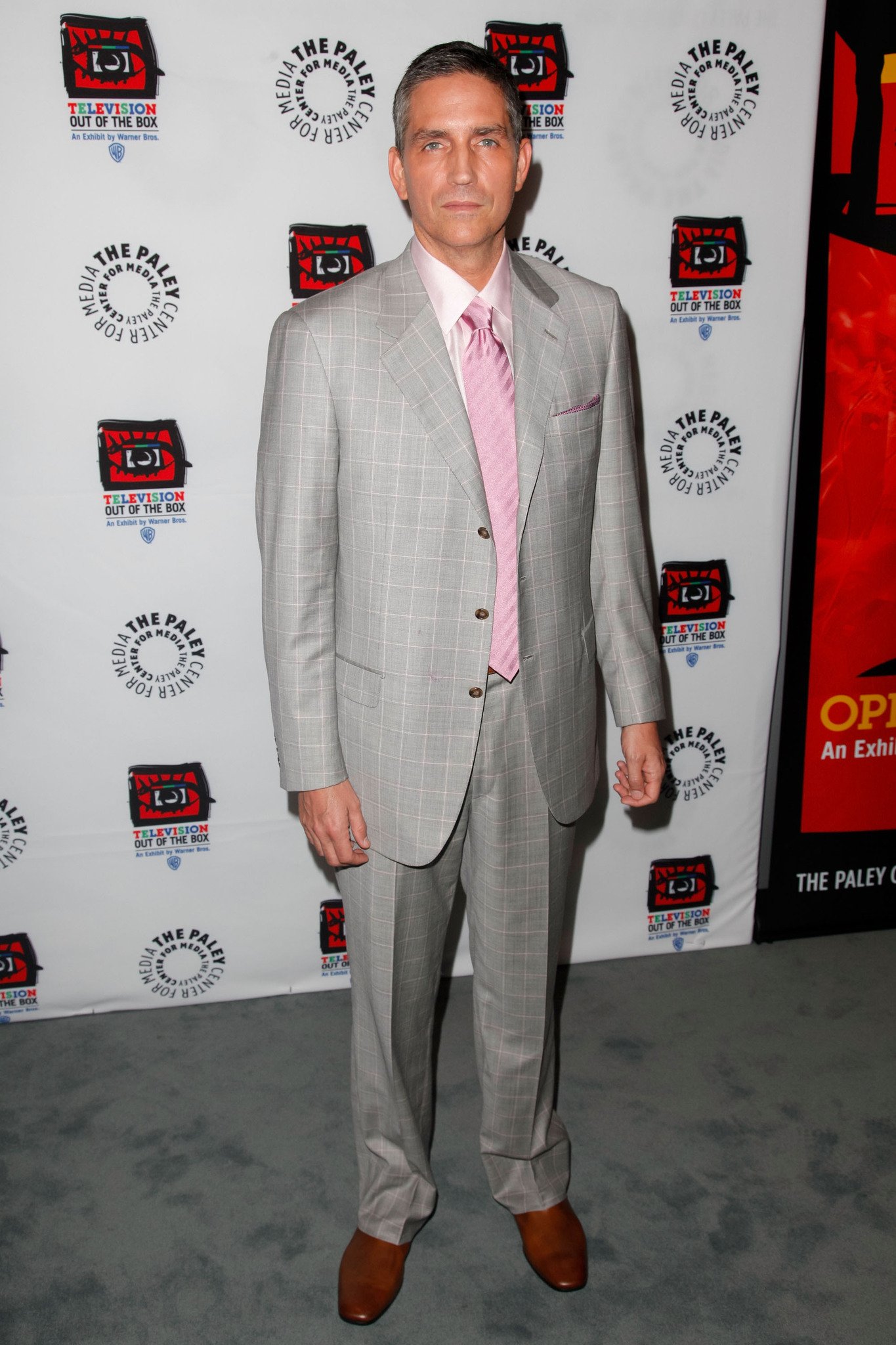 Фото - Джеймс Кэвизел: 1365x2048 / 378 Кб