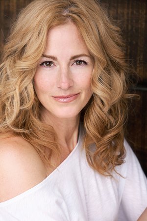 Фото - Бриджетт Ньютон: 300x451 / 30 Кб