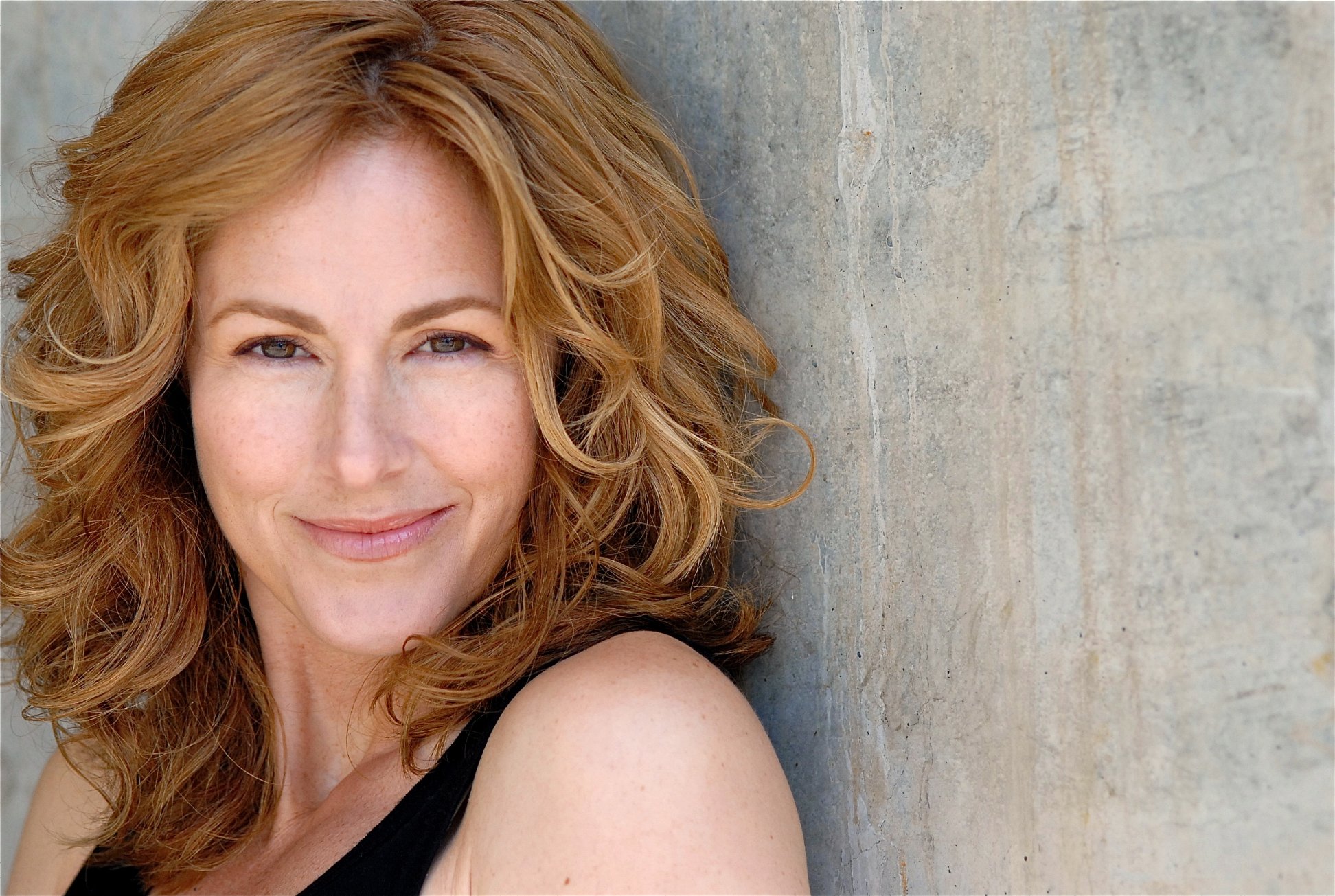 Фото - Бриджетт Ньютон: 1944x1305 / 475 Кб