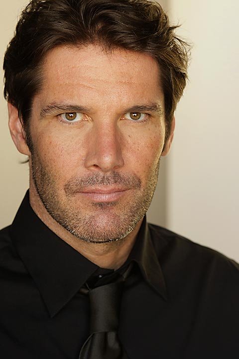 Фото - Шэйн Стивенс: 480x720 / 49 Кб