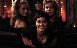 Фото - Дженна Ламия: 250x156 / 9 Кб