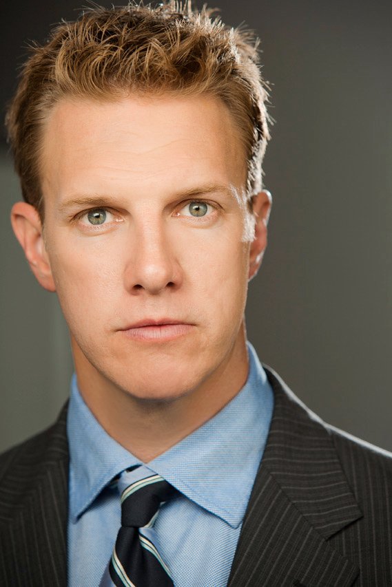 Фото - Майкл Линстрот: 569x853 / 75 Кб