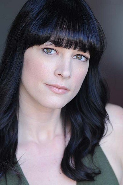 Фото - Ди Маршалл: 432x650 / 48 Кб