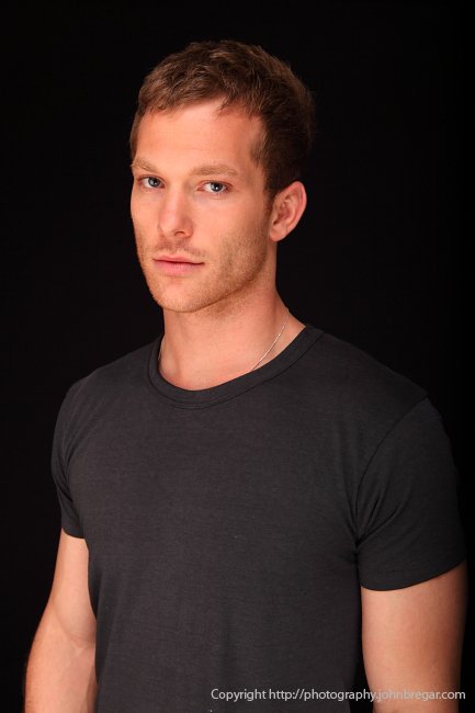 Фото - Чад Коннелл: 433x650 / 28 Кб