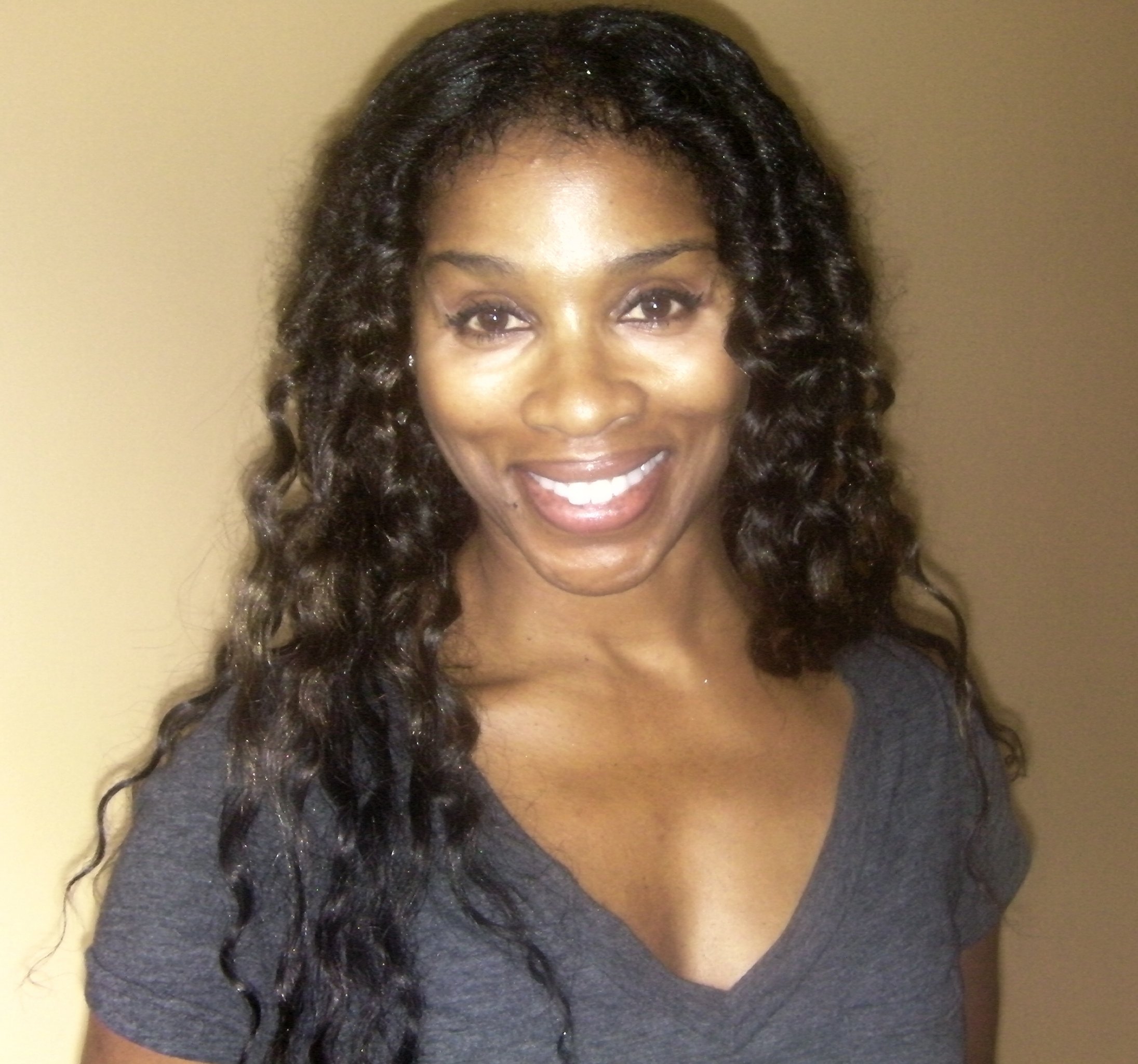 Фото - Ники Баггс: 2191x2048 / 446 Кб