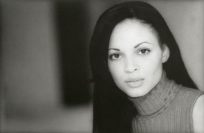 Фото - ЛаТис Таунс-Куэллар: 294x192 / 7 Кб