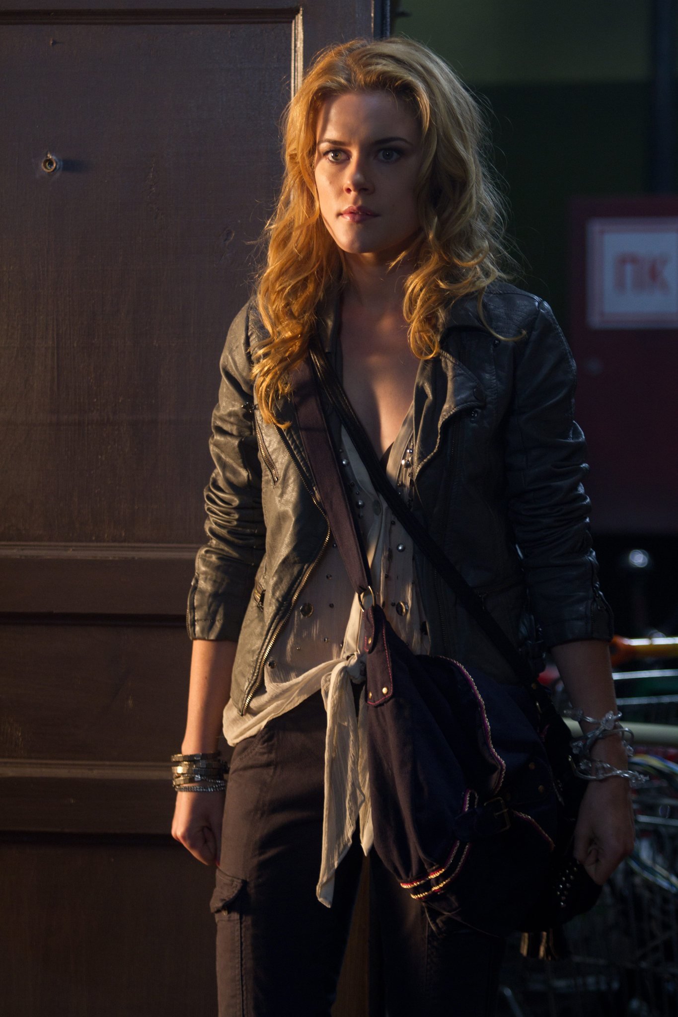 Фото - Рэйчел Тейлор: 1365x2048 / 303 Кб