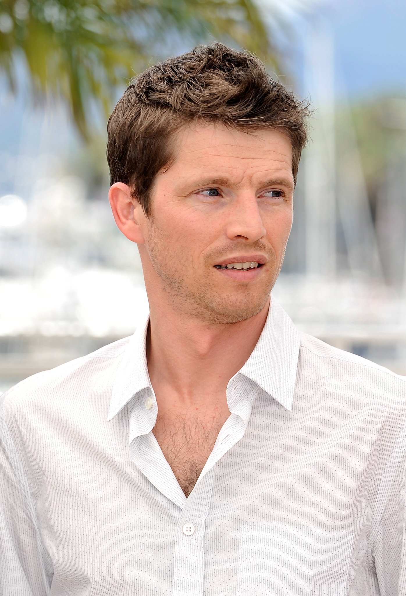 Фото - Пьер Деладоншам: 1396x2048 / 434 Кб