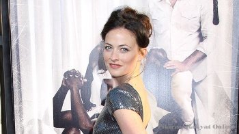 Фото - Лара Пулвер: 350x196 / 18 Кб