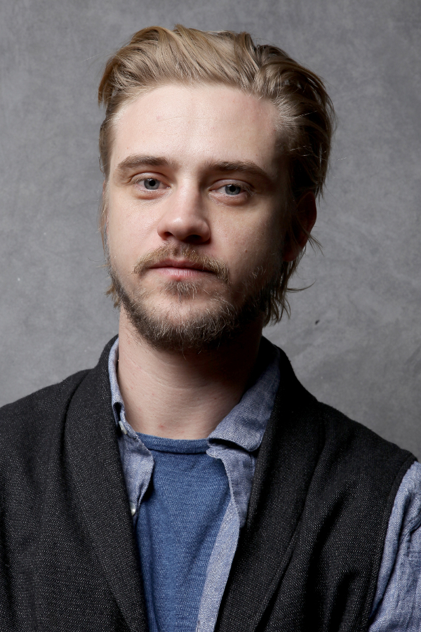 Фото - Бойд Холбрук: 600x900 / 604.55 Кб