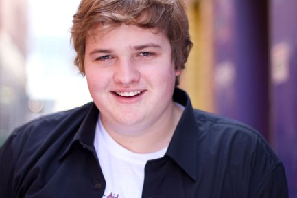 Фото - Натан Дэррик: 433x288 / 18 Кб