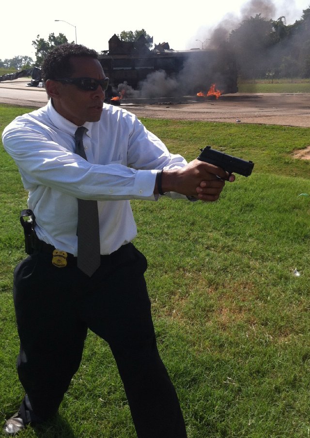 Фото - Куинн Ерли: 640x904 / 141 Кб