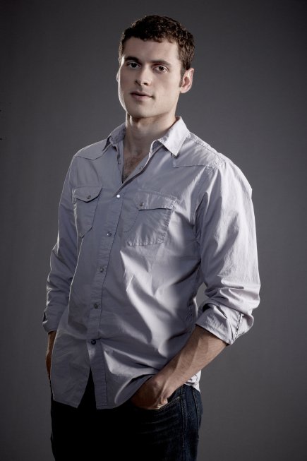 Фото - Адан Канто: 435x653 / 34 Кб