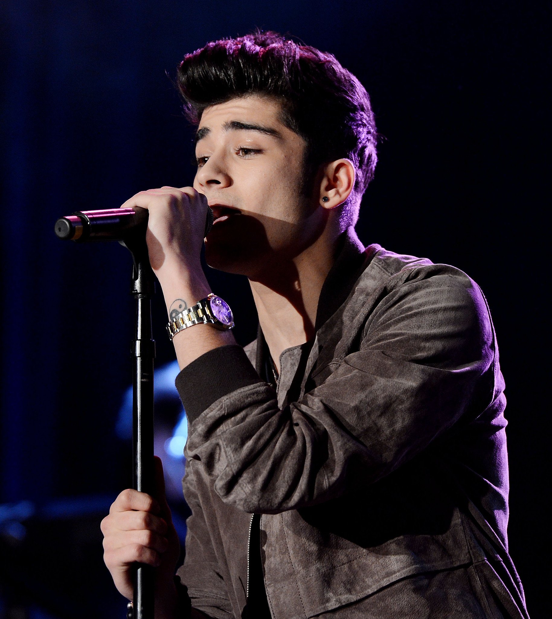 Фото - Зейн Малик: 1828x2048 / 512 Кб