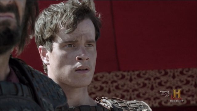 Фото - Лори Кэлверт: 640x361 / 30 Кб