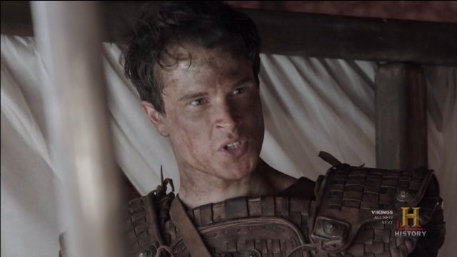 Фото - Лори Кэлверт: 640x361 / 30 Кб