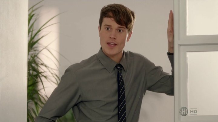 Фото - Лори Кэлверт: 720x405 / 30 Кб