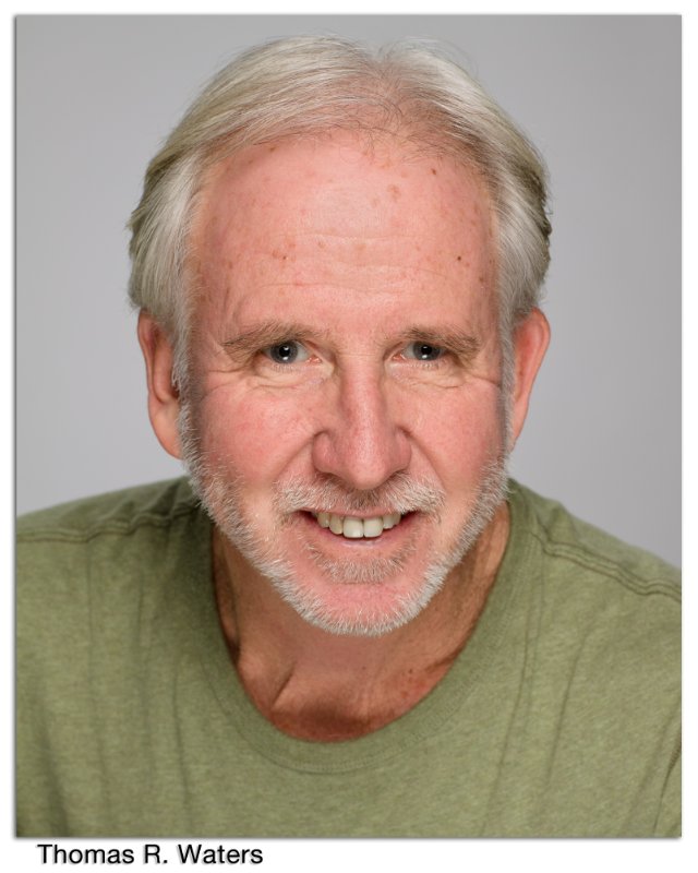 Фото - Томас Р. Уотерс: 640x800 / 66 Кб