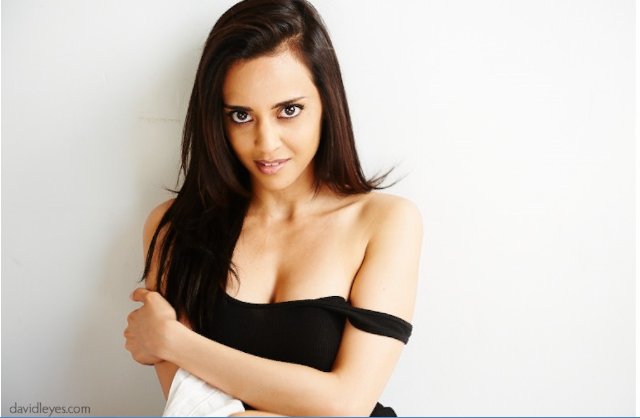 Фото - Азра Валани: 640x418 / 25 Кб