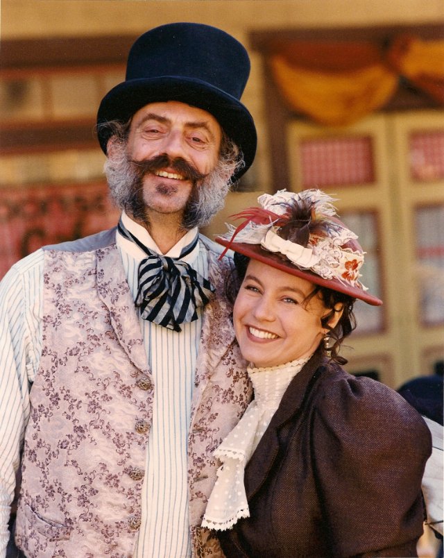 Фото - Мелисса Бикертон: 640x804 / 120 Кб