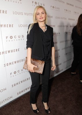 Фото - Мена Сувари: 283x400 / 21 Кб