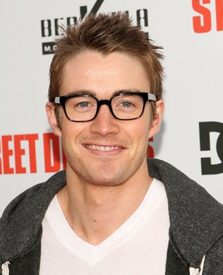 Фото - Роберт Бакли: 325x400 / 25 Кб