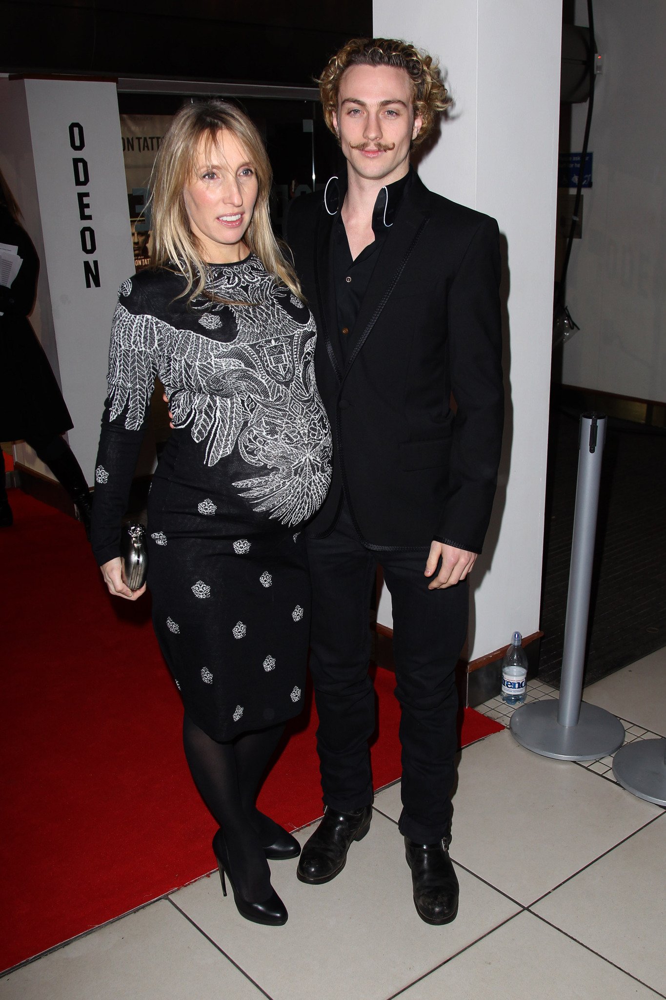 Фото - Сэм Тейлор-Джонсон: 1365x2048 / 402 Кб