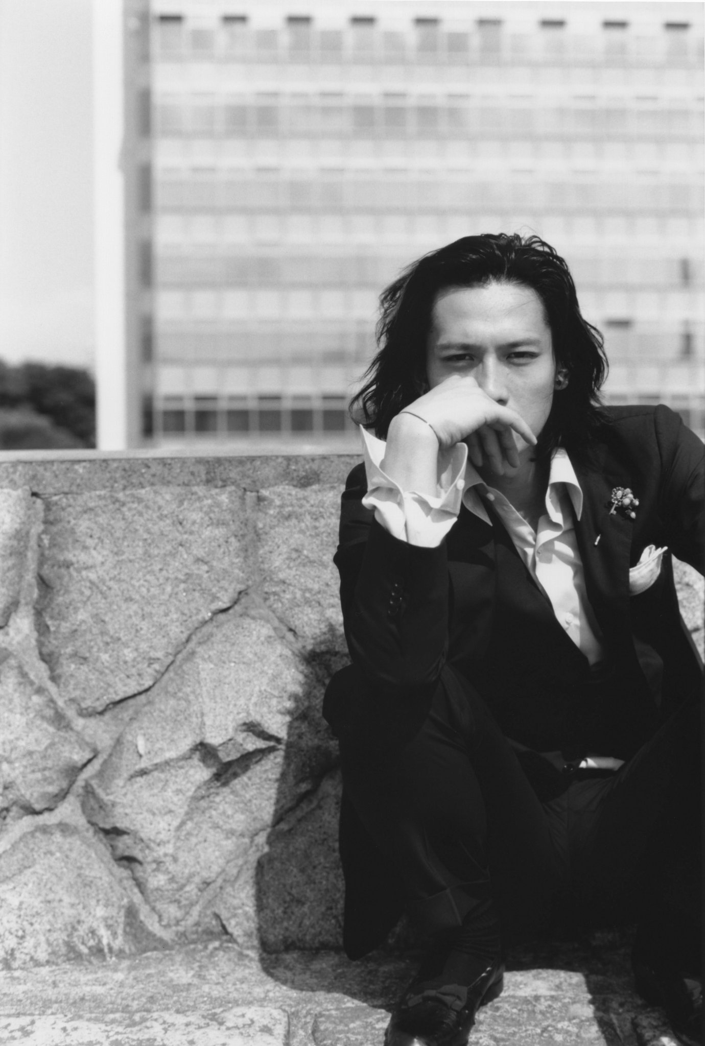 Фото - Масанобу Андо: 1380x2048 / 263 Кб