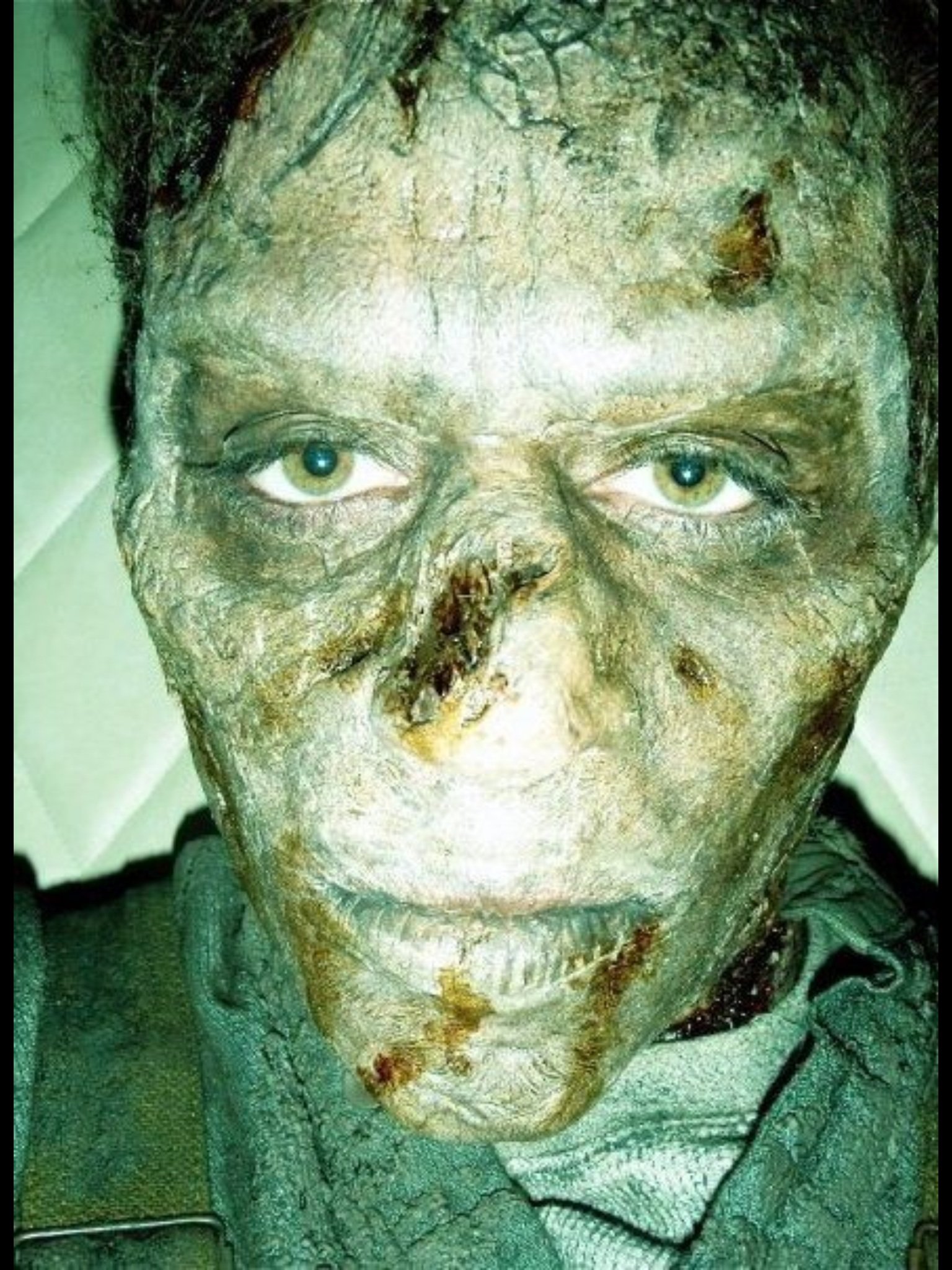 Фото - Колби Чартрэнд: 1536x2048 / 495 Кб