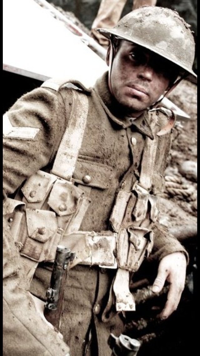 Фото - Колби Чартрэнд: 640x1136 / 134 Кб