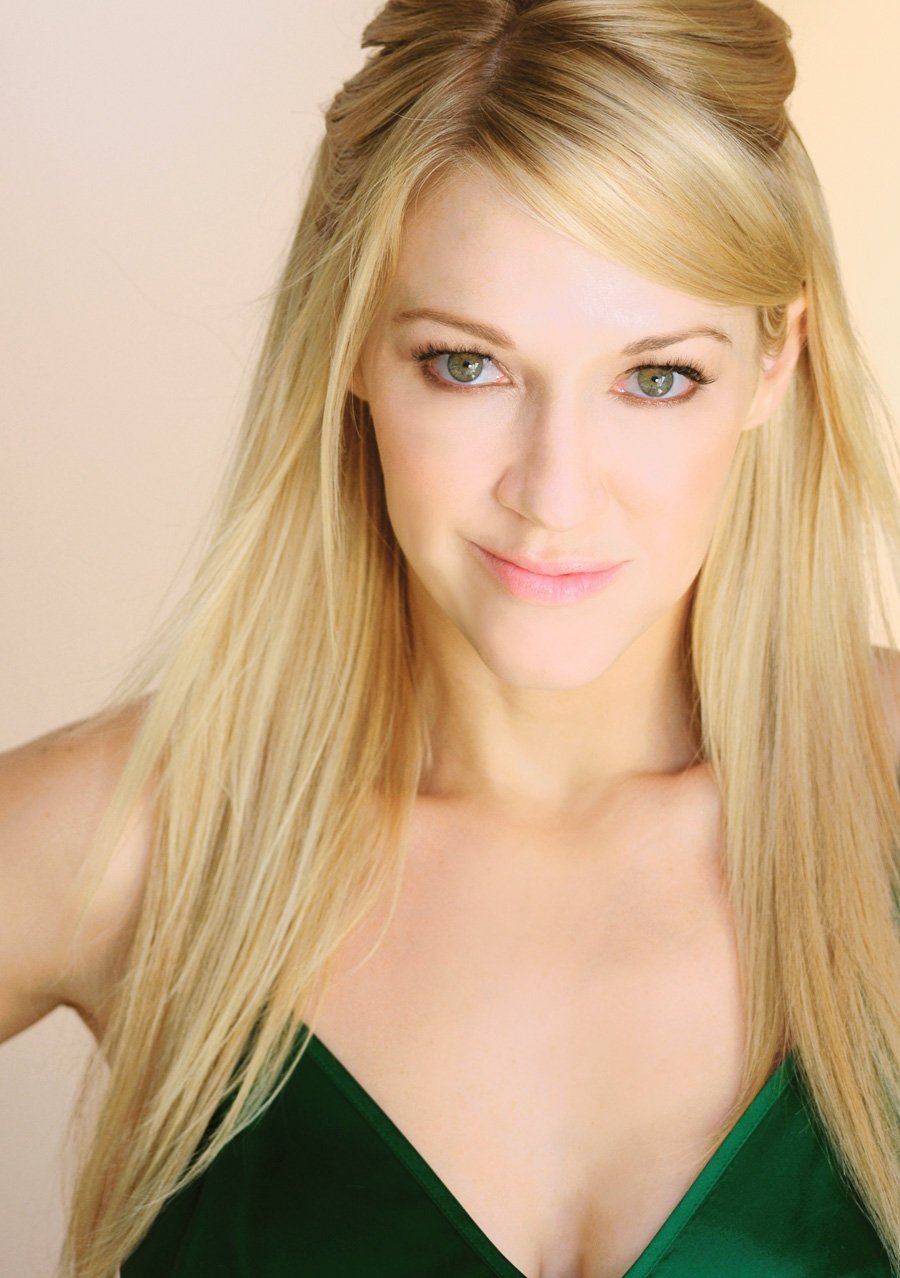 Фото - Стефани Сандиц: 900x1278 / 138 Кб