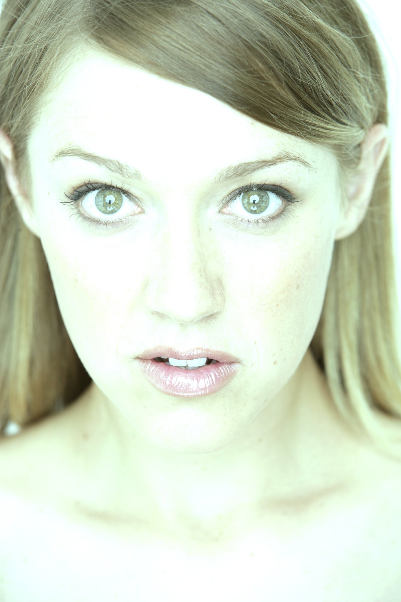 Фото - Стефани Сандиц: 1365x2048 / 232 Кб