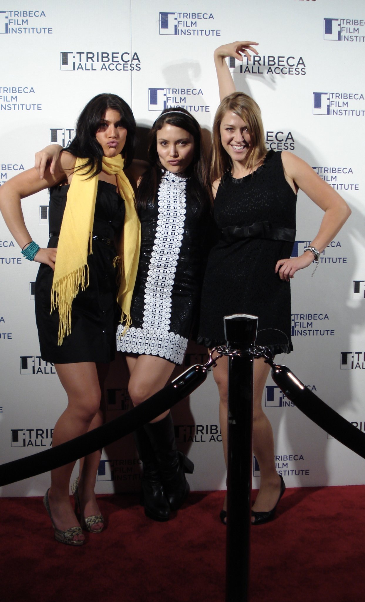 Фото - Стефани Сандиц: 1243x2048 / 309 Кб