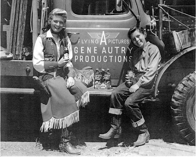 Фото - Джимми Хоукинс: 640x514 / 101 Кб