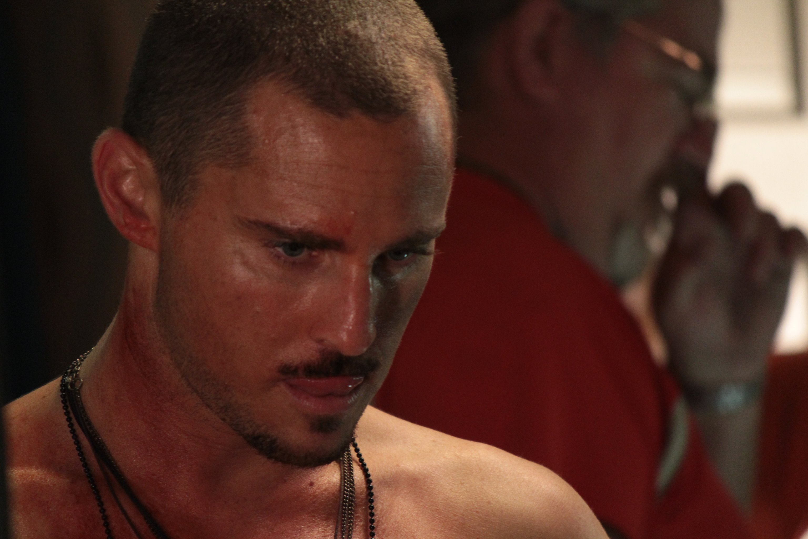 Фото - Дерек Мадьяр: 3072x2048 / 554 Кб