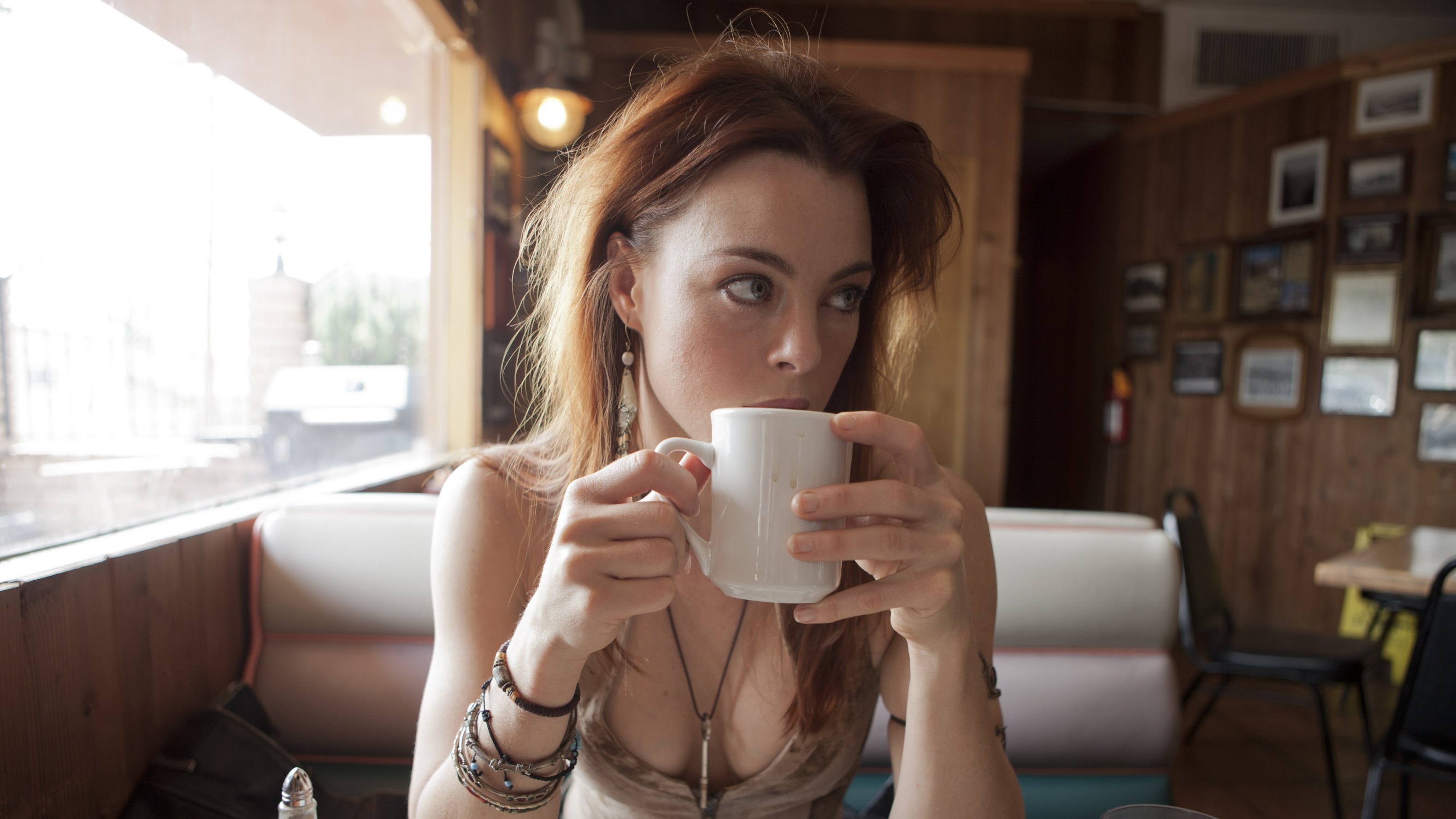 Фото - Джоанна Уоттс: 3159x1777 / 420 Кб