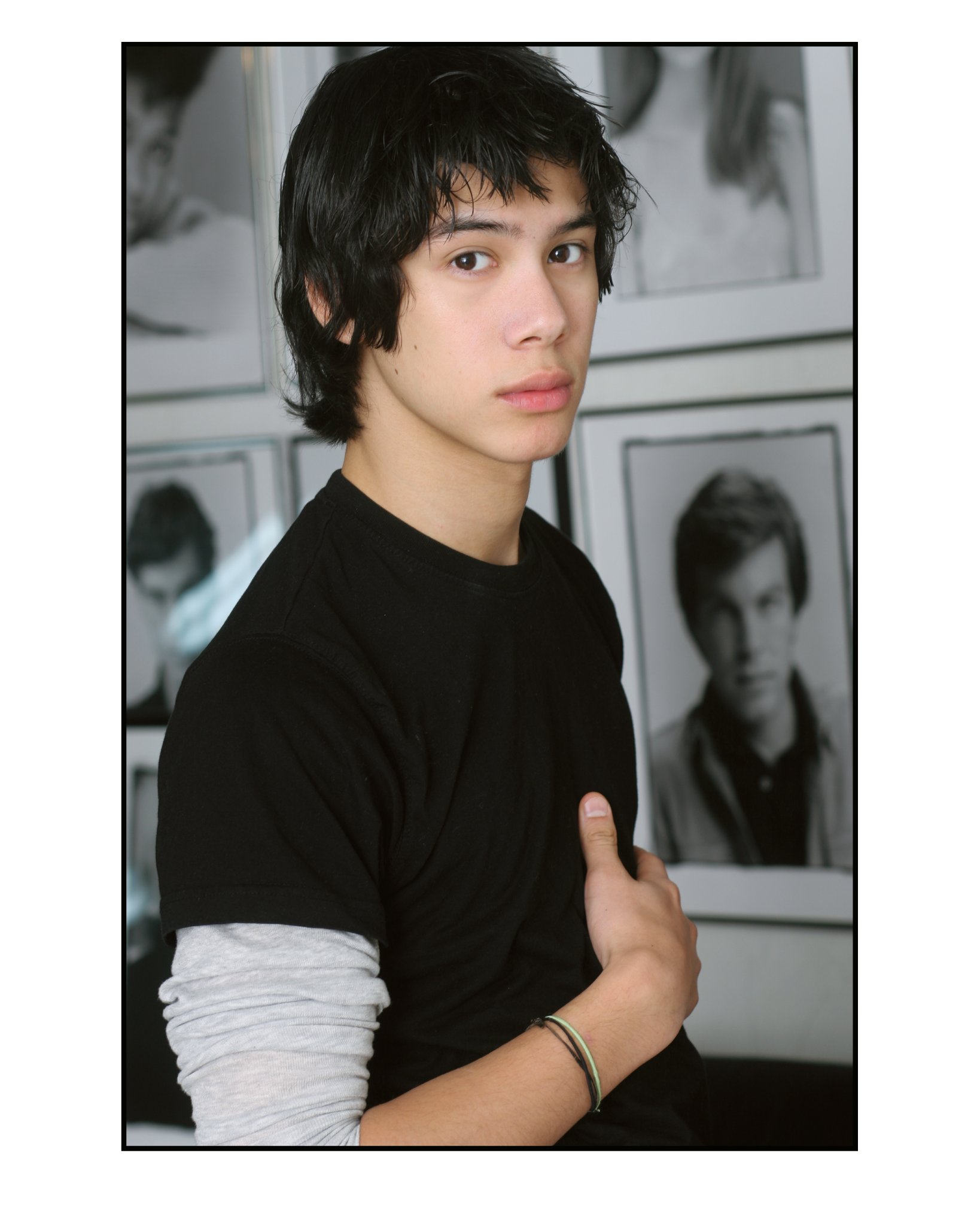 Фото - Бен Левин: 1638x2048 / 220 Кб